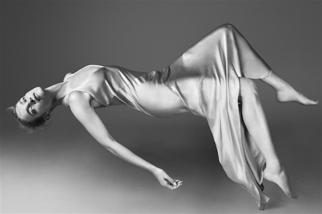 Natalia Vodianova Models NARCISO RODRIGUEZ x ZARA Collection