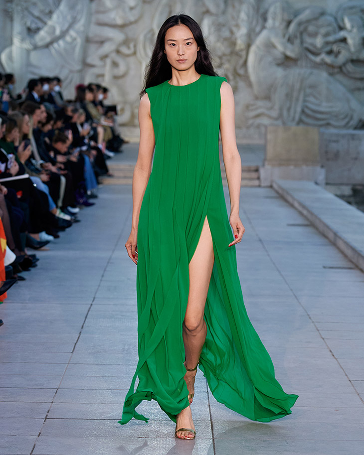 PFW: AKRIS Spring Summer 2023 Womenswear Collection