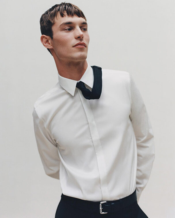 Discover CALVIN KLEIN Fall 2022 Sportswear Collection