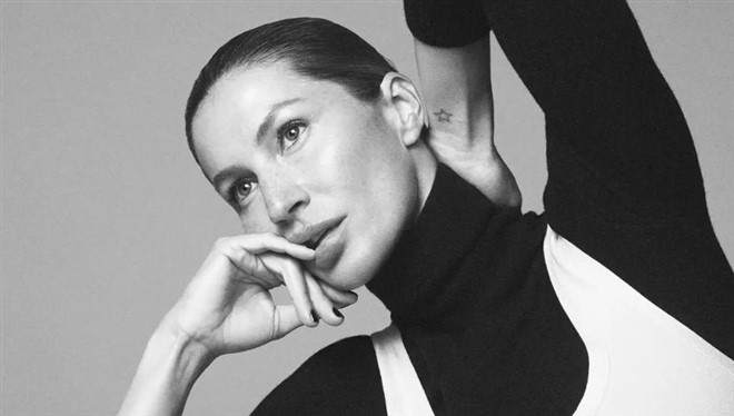 Gisele Bündchen is the Cover Star of M Le Magazine Du Monde