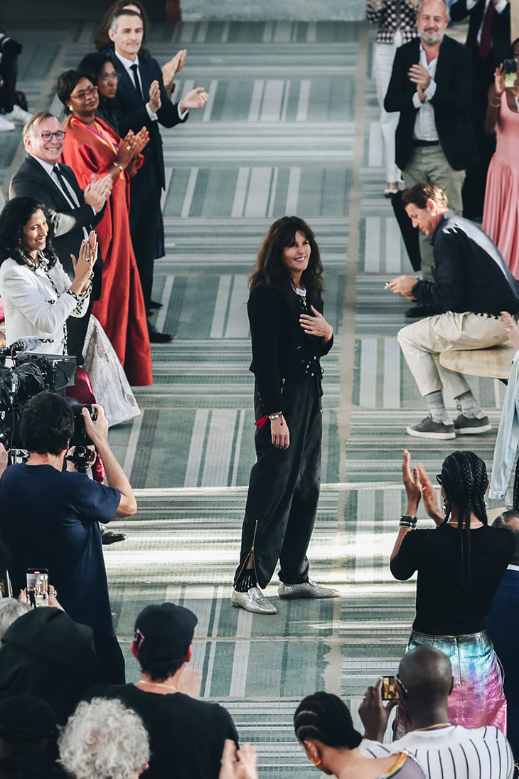 CHANEL - The 2022/23 Métiers d'art collection in Tokyo - ZOE Magazine
