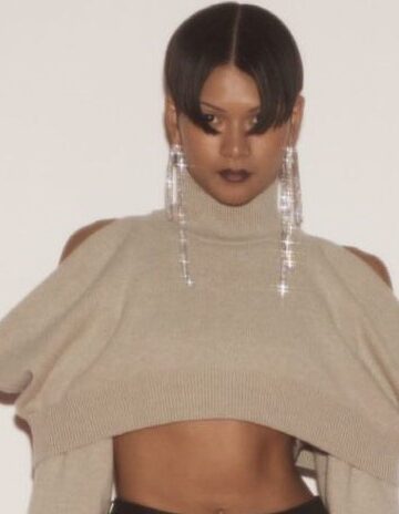 Discover ALEXANDER WANG Resort 2023 Collection