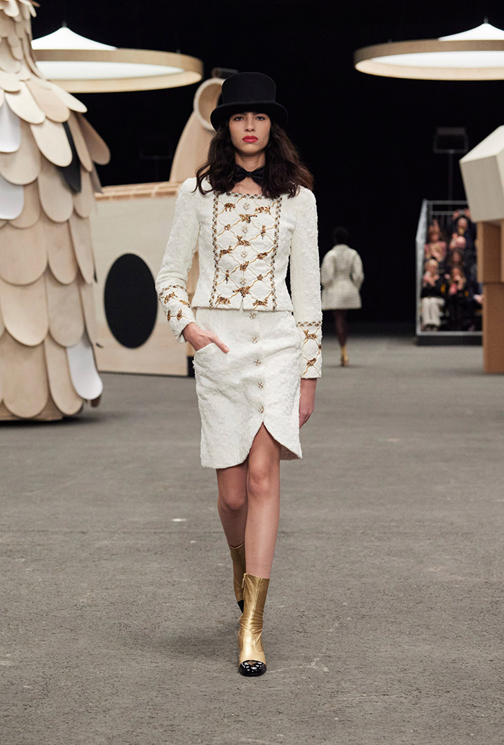 CHANEL SPRING - SUMMER 2023 COLLECTION - Chaubuinet