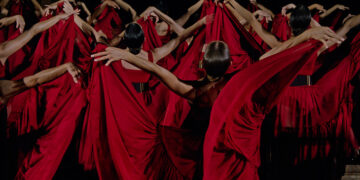 Watch DIOR Cruise 2023 Documentary