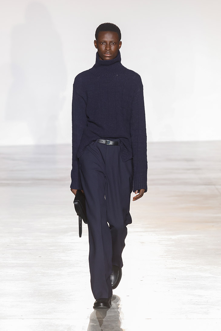 PFW: OFFICINE GÉNÉRALE Fall Winter 2023.24 Collection