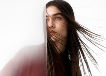 Discover ROCHAS Pre-Fall 2023 Collection