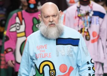 PFW: WALTER VAN BEIRENDONCK Fall Winter 2023.24 Collection