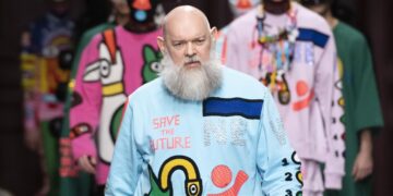 PFW: WALTER VAN BEIRENDONCK Fall Winter 2023.24 Collection