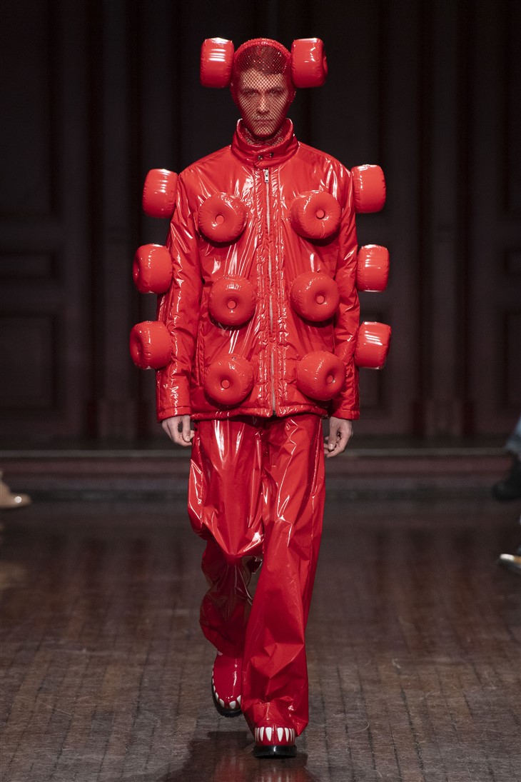 PFW: WALTER VAN BEIRENDONCK Fall Winter 2023.24 Collection