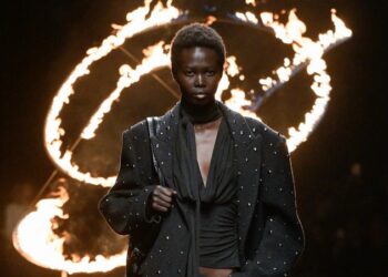 MFW: BLUMARINE Fall Winter 2023.24 Collection