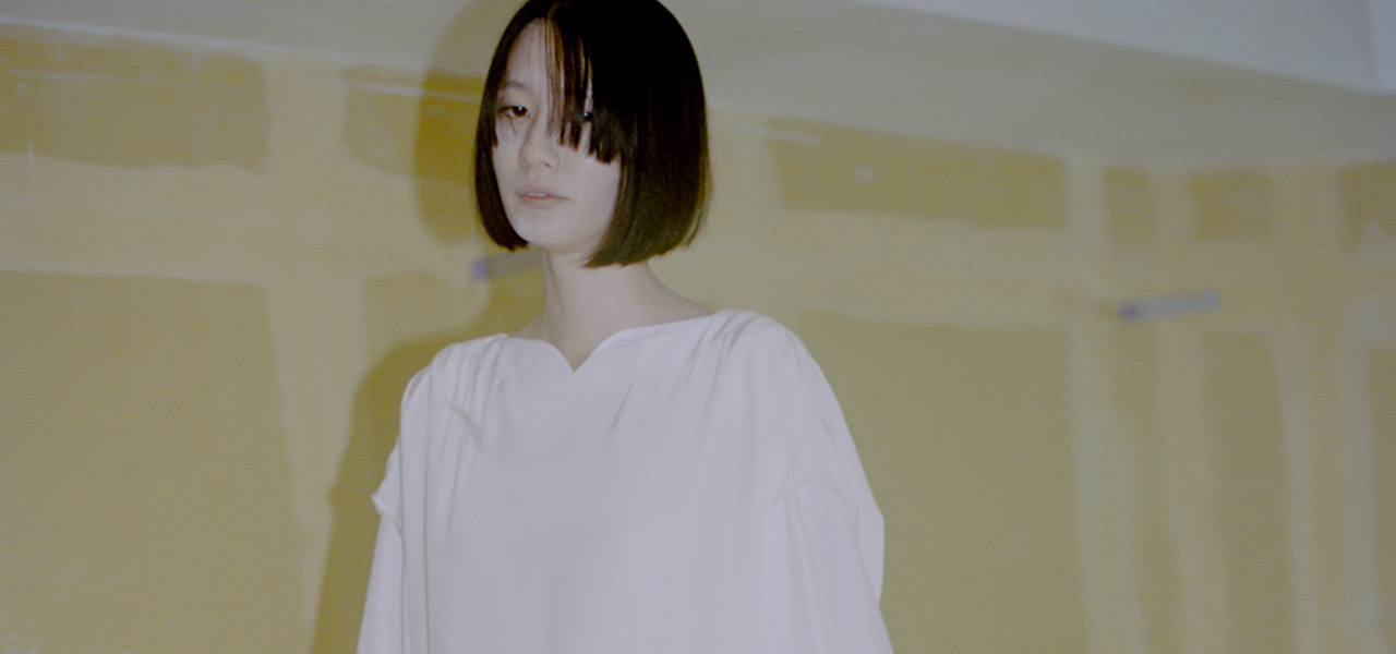 Discover MAME KUROGOUCHI Pre-Fall 2023 Collection