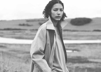 MARGARET HOWELL【美品】2022年モデル DRY MELTON MARGARET HOWELL【美品】2022年モデル DRY MELTON