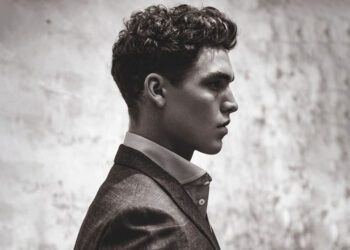 How to Choose the Perfect Three-Piece Suit