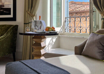 The Legendary Roman Jewel: Hotel De Russie