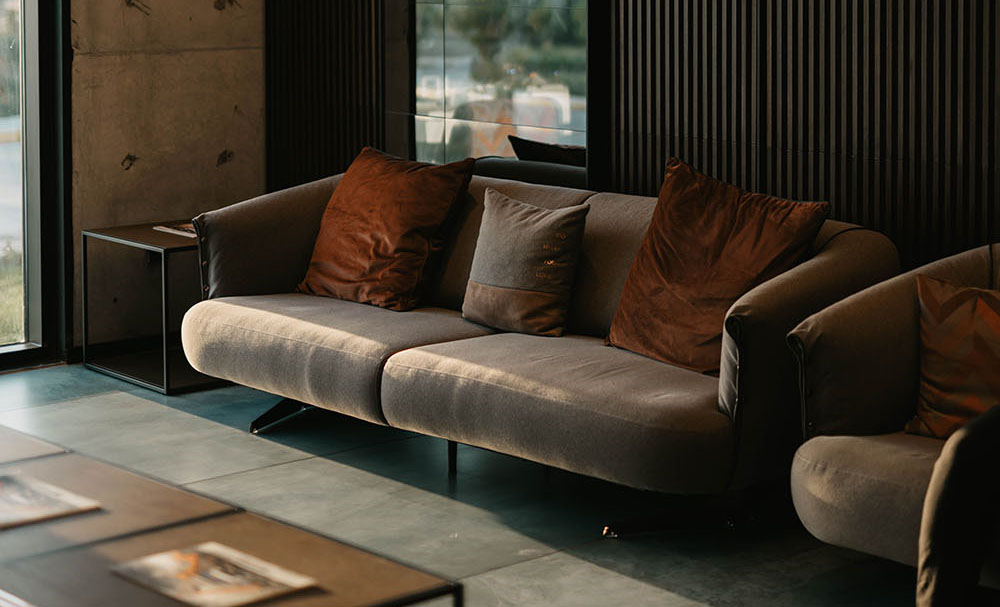 3 Ways to Repurpose Used Furniture for a Vintage Look