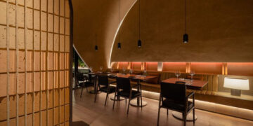 How to Design a Trendy New Bar that Attracts Attention