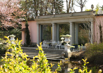 La Foleia: A Majestic Retreat of Luxury and Natural Splendor