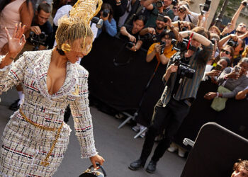 Street Style Moments from the Paris Haute Couture FW23 Day 1