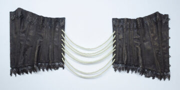 Mother Mold: Artist Zoe Schwartz Talks Exclusively for DSCENE Magazine