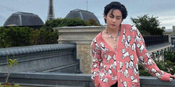 BTS’ V Announces Debut Solo Album ‘Layover’