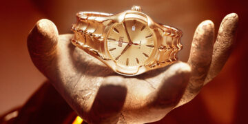 DIESEL VERT WATCH: A Fusion of Design, Technology, and Metaverse