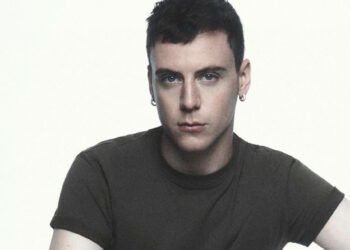 Alexander McQueen Embarks on a New Journey with Seán McGirr