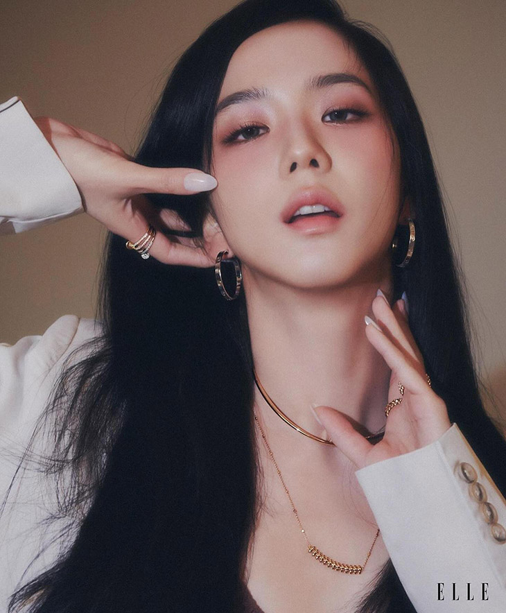 JISOO (BLACKPINK) - ELLE Magazine (2023. 08)