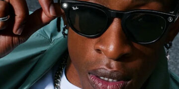 Can Smart Glasses Ever Be Fashionable?