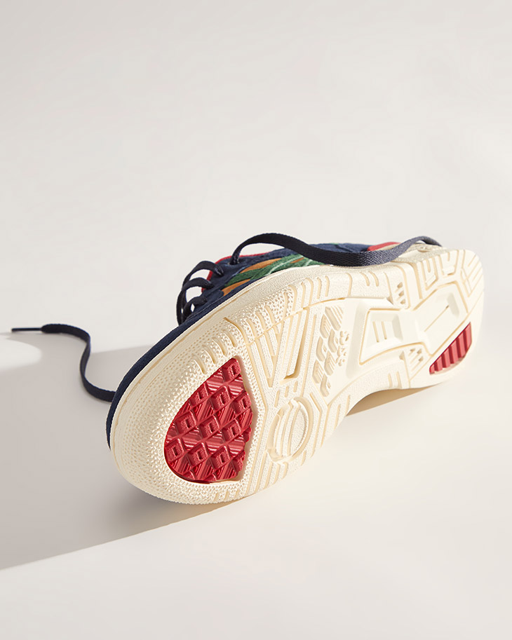 Sneaker