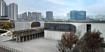 Louis Vuitton Launches ‘Voyager Show’ in Shanghai – A New Era for Pre-Fall and Cruise Collections