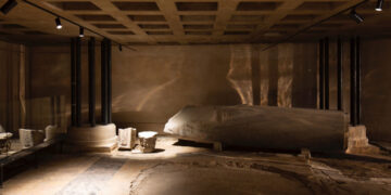 Exclusive Time-Travel Experience at the Roman Forum with Hotel de Russie