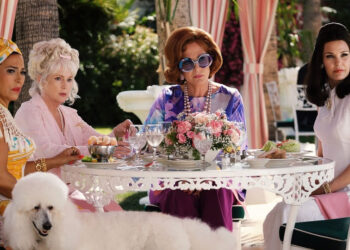 Ricky Martin and Kristen Wiig Stir Up High Society in ‘Palm Royale’