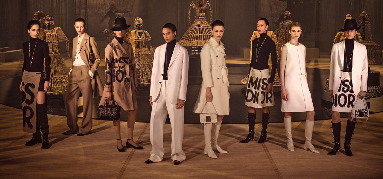 Dior ディオールスノー オファー 2024 ディオール ディオール スノー エッセンス ホリデー<2024