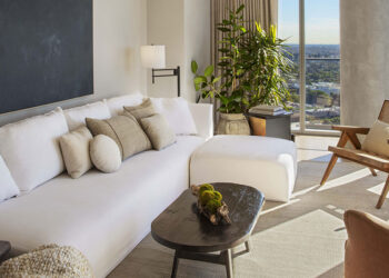 A Green Sanctuary in the Heart of LA: 1 Hotel West Hollywood