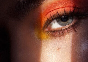 How to Keep Your Lashes on Trend