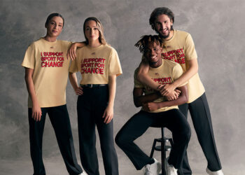 Off-White™ and AC Milan’s “I SUPPORT SPORT FOR CHANGE” T-shirt