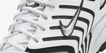 Nike Air Pegasus 2005 “White and Black” Model