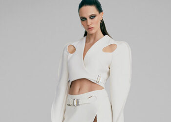 How to Pair Shoes with Skirts