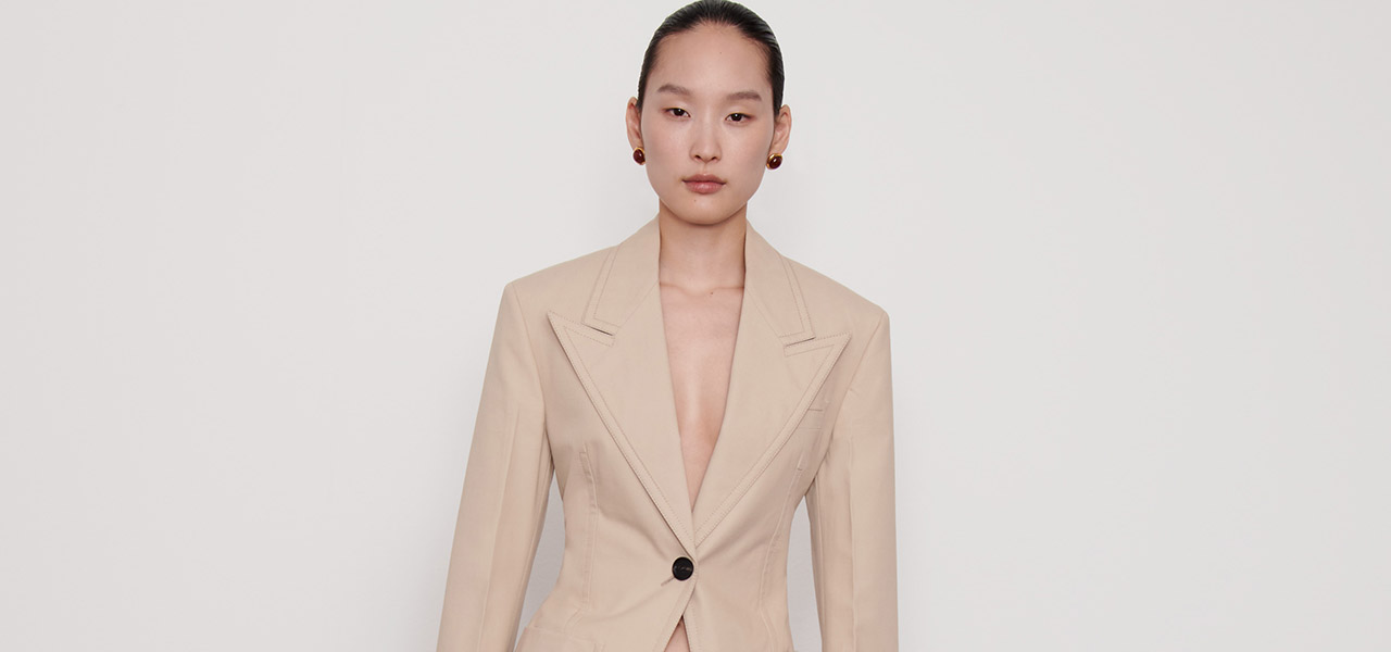 Modern Take on 70s Glamour: Ferragamo Resort 2025 Collection