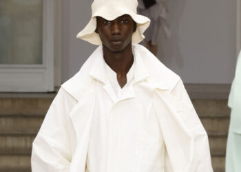 HOMME PLISSÉ ISSEY MIYAKE SS25 Collection
