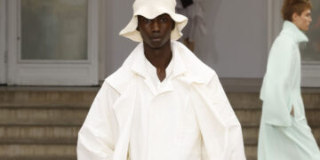 HOMME PLISSÉ ISSEY MIYAKE SS25 Collection