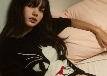 Lisa Graces the Cover of ELLE’s September 2024 Issue