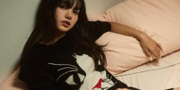 Lisa Graces the Cover of ELLE’s September 2024 Issue