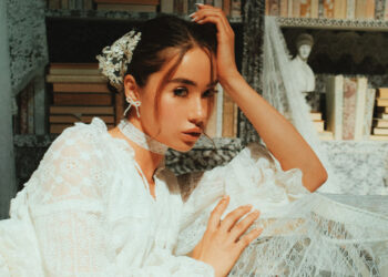 Backstage Moments at Alice and Olivia Spring Summer 25 Show