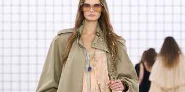 Chloé SS25: Kamali’s Vision of Boho Elegance Takes Paris