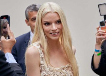 Guests Arrive at Dior Spring Summer 25