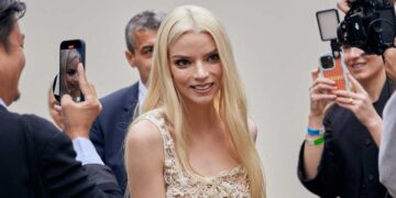 Guests Arrive at Dior Spring Summer 25