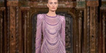 Naeem Khan Unveils Ethereal Spring/Summer 2025 Collection