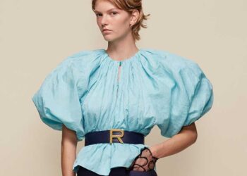 Rochas SS25: Coastal Elegance Meets Parisian Refinement