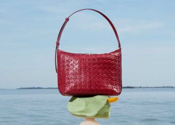 Serapian Showcases Fluid Silhouettes in SS25 Collection